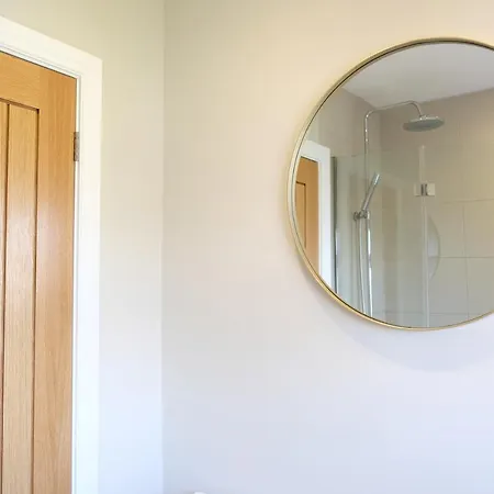 Chaloners, Free Parking, Large Garden, Close To Races & Centre * York